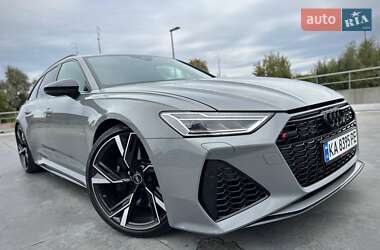Універсал Audi RS6 2021 в 