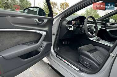 Універсал Audi RS6 2021 в 