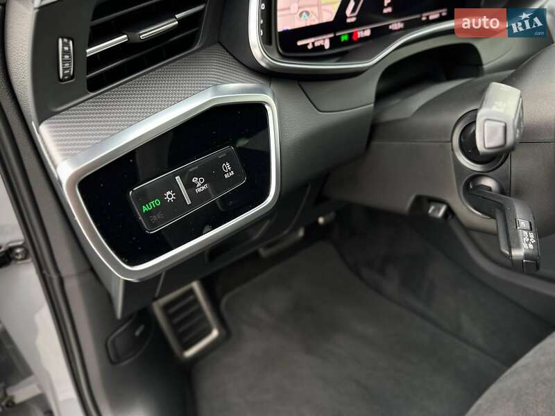 Универсал Audi RS6 2021 в Киеве
