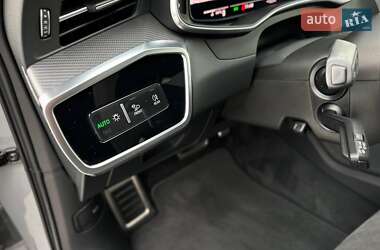 Універсал Audi RS6 2021 в 