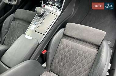 Універсал Audi RS6 2021 в 