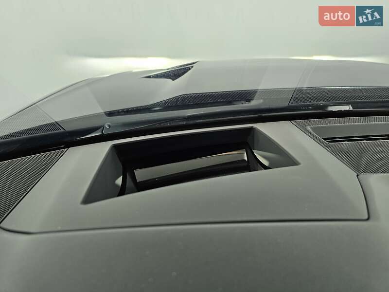 Универсал Audi RS6 2025 в Киеве фото 33 Универсал Audi RS6 2025 в Киеве