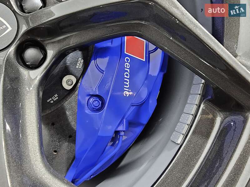 Универсал Audi RS6 2025 в Киеве фото 57 Универсал Audi RS6 2025 в Киеве