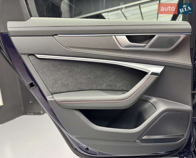 Универсал Audi RS6 2025 в Киеве