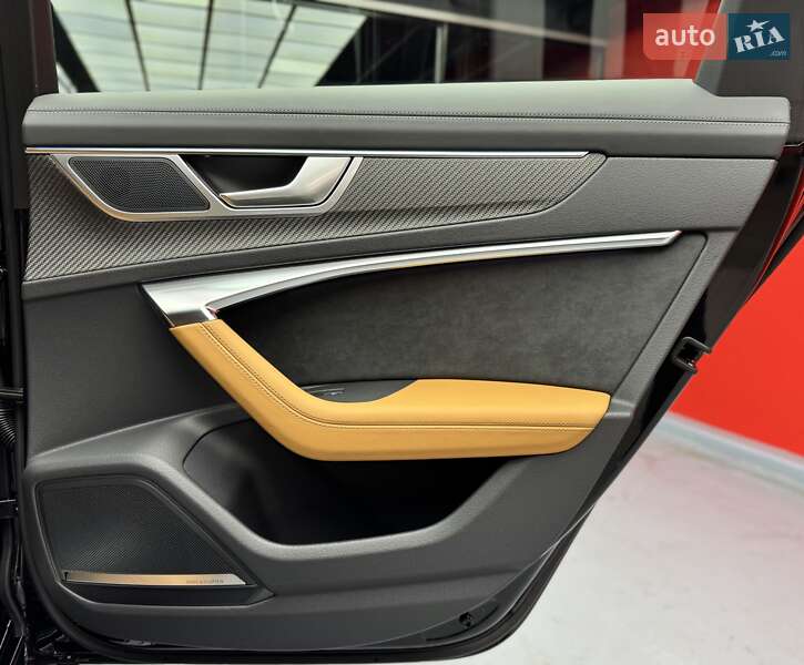 Универсал Audi RS6 2025 в Киеве