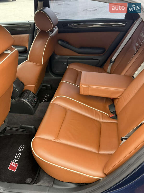 Седан Audi RS6 2002 в Києві