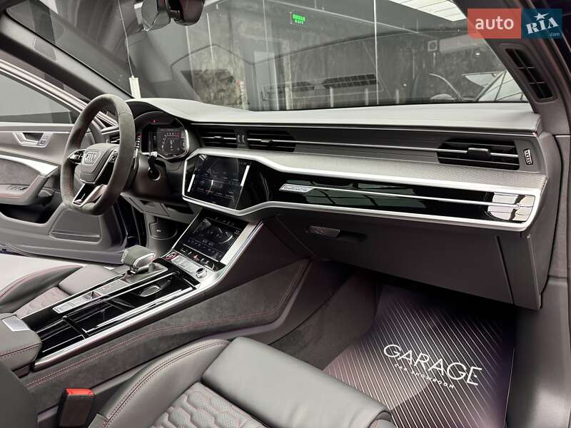 Универсал Audi RS6 2025 в Киеве