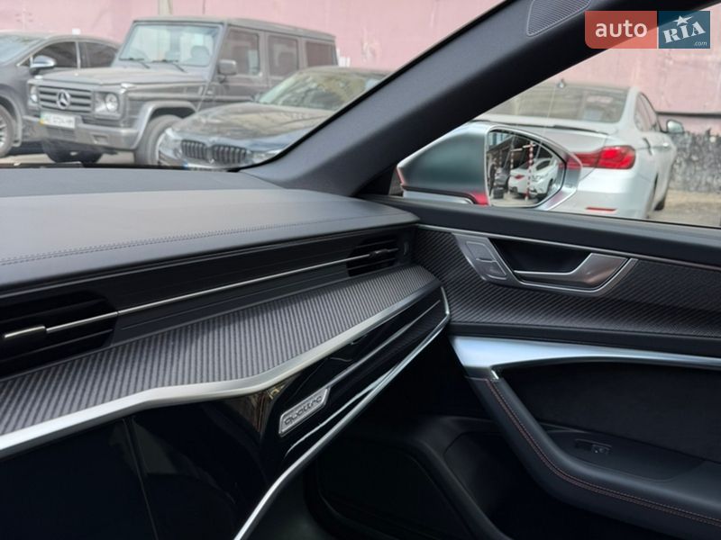 Универсал Audi RS6 2021 в Киеве фото 15 Универсал Audi RS6 2021 в Киеве