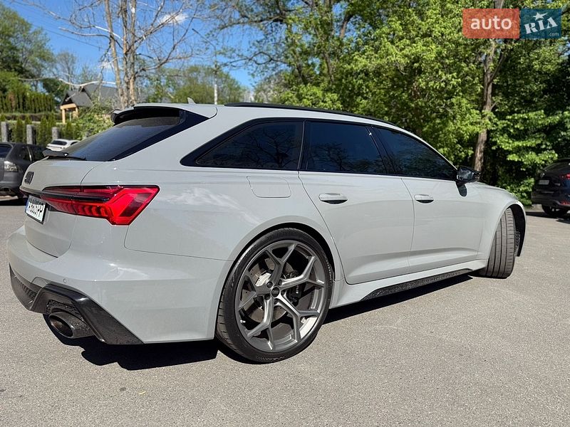 Універсал Audi RS6 2024 в Києві