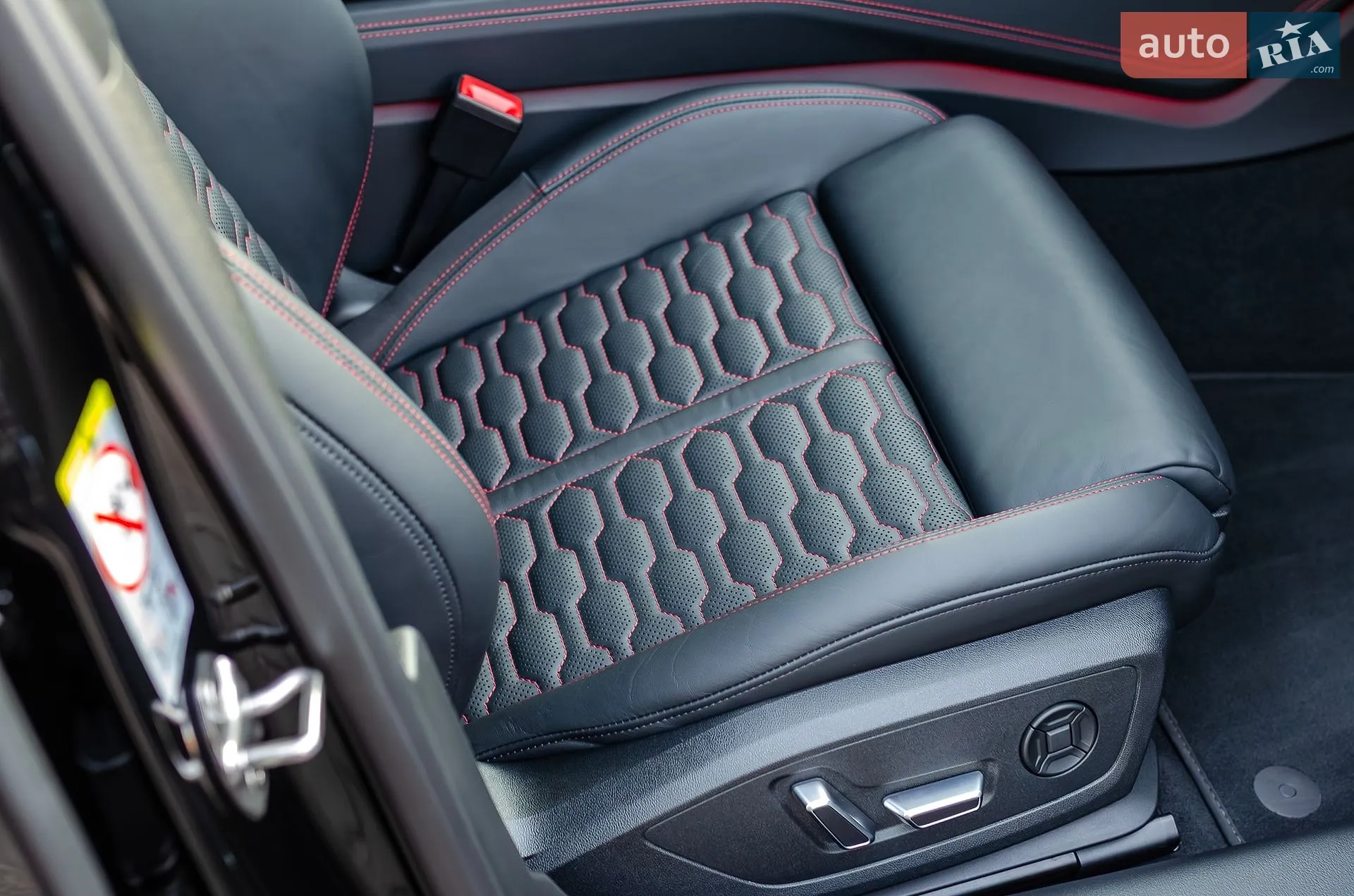 2023 Audi RS6 - мініатюра 37
