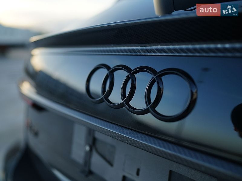 Універсал Audi RS6 2024 в Одесі