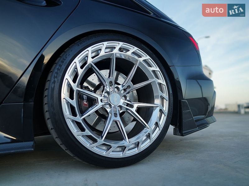 Універсал Audi RS6 2024 в Одесі