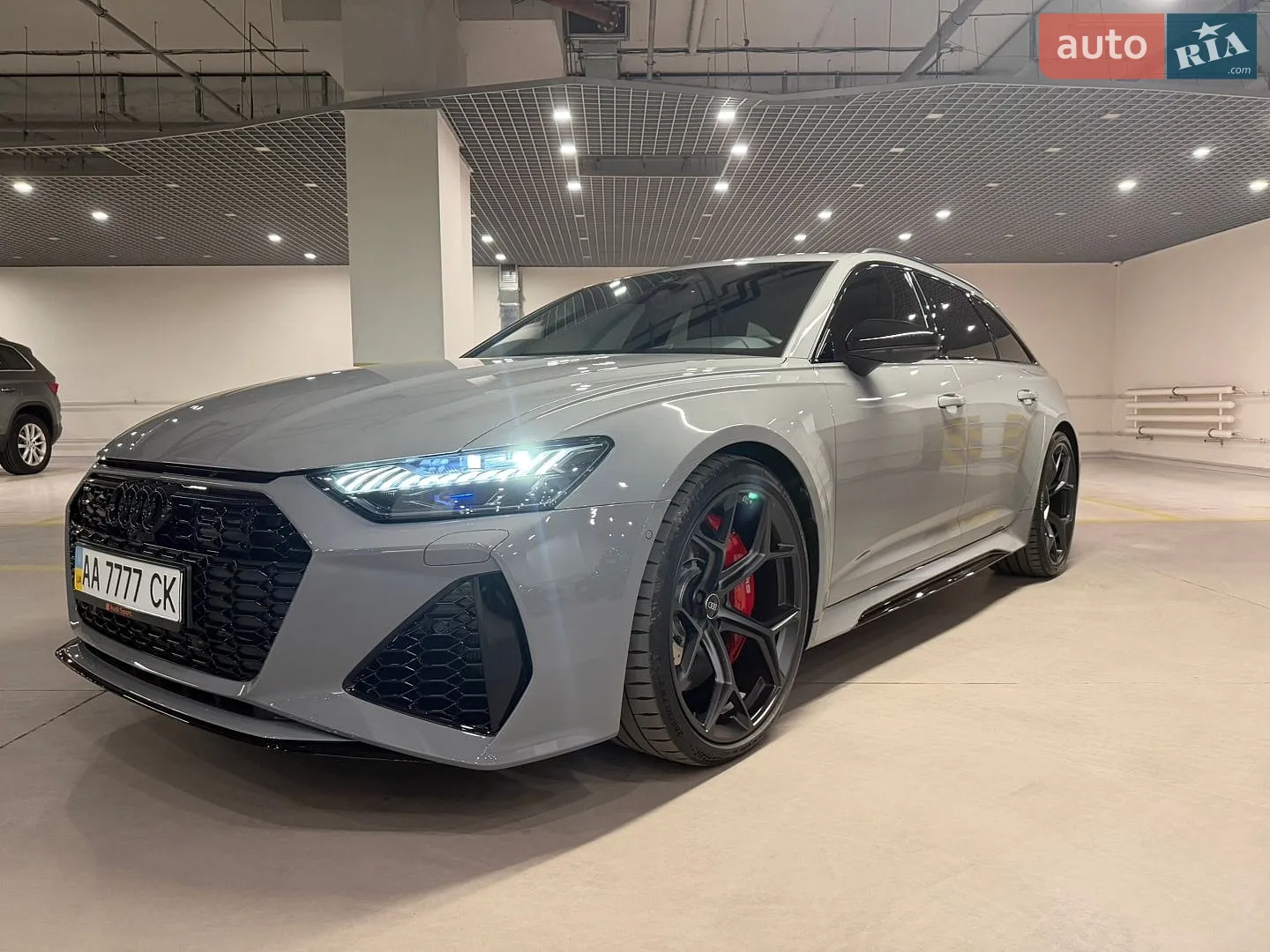2025 Audi RS6 - фото 1