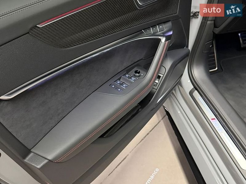 Універсал Audi RS6 2025 в Києві фото 20 Універсал Audi RS6 2025 в Києві
