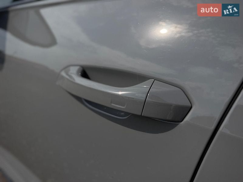 Универсал Audi RS6 2025 в Киеве