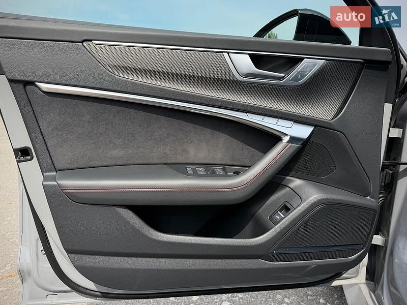 Универсал Audi RS6 2025 в Киеве