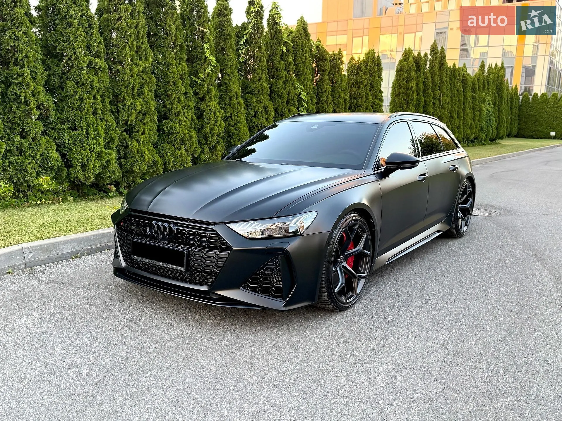 2025 Audi RS6 - фото 1
