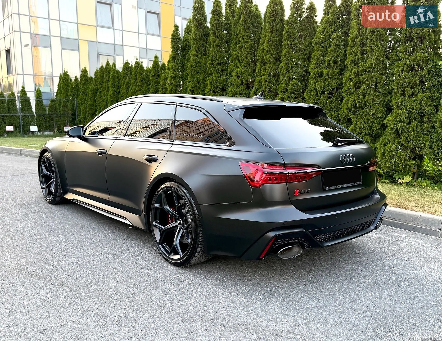 2025 Audi RS6 - мініатюра 8