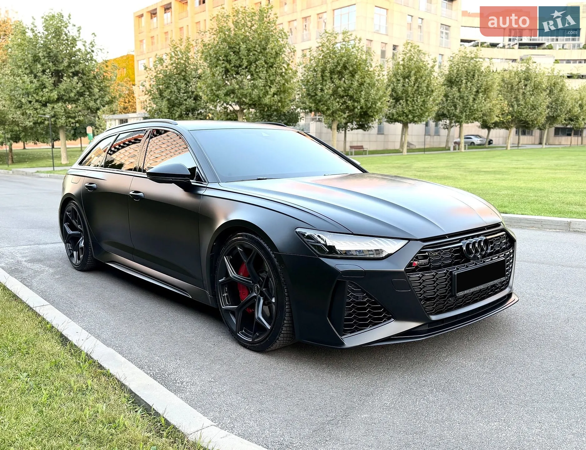 2025 Audi RS6 - мініатюра 16