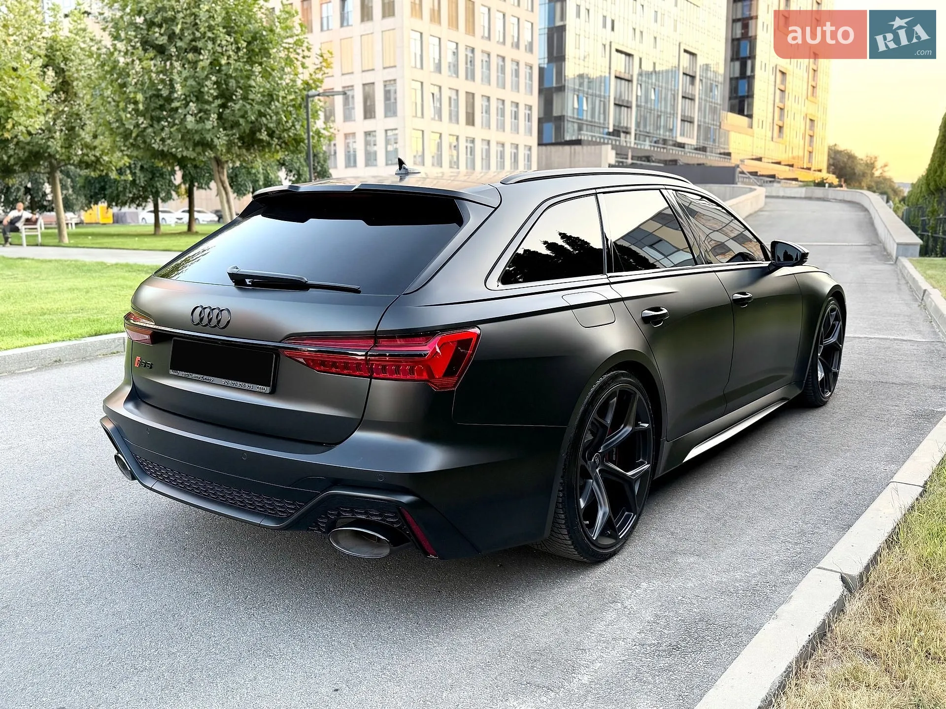 2025 Audi RS6 - мініатюра 13