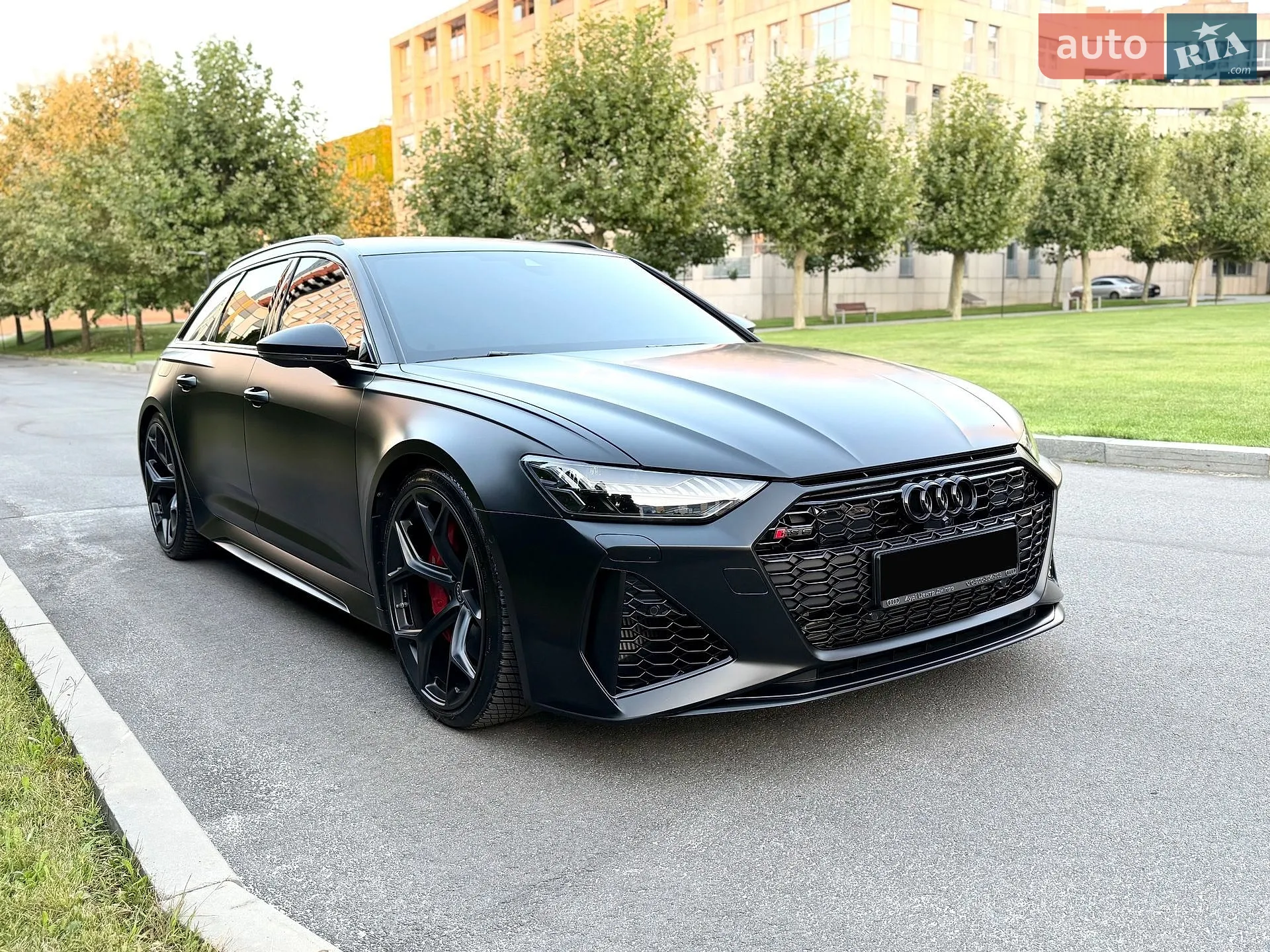 2025 Audi RS6 - мініатюра 17