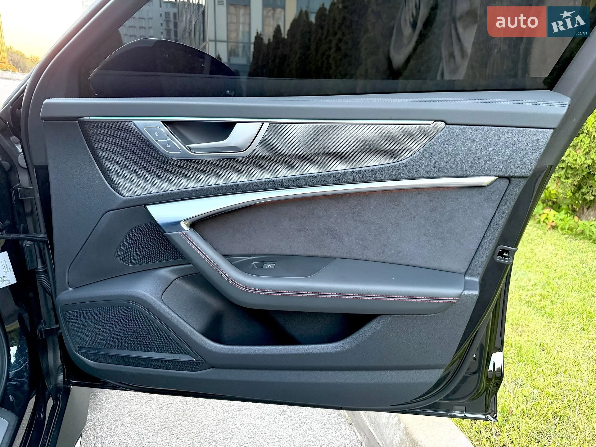 2025 Audi RS6 - мініатюра 34