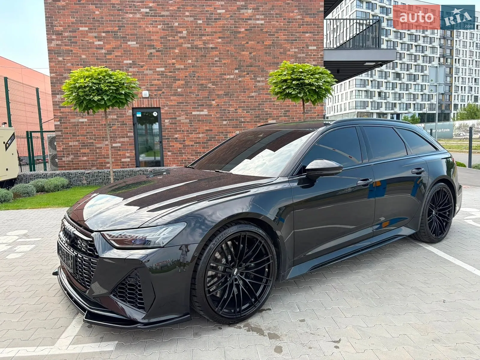 2025 Audi RS6 - мініатюра 18