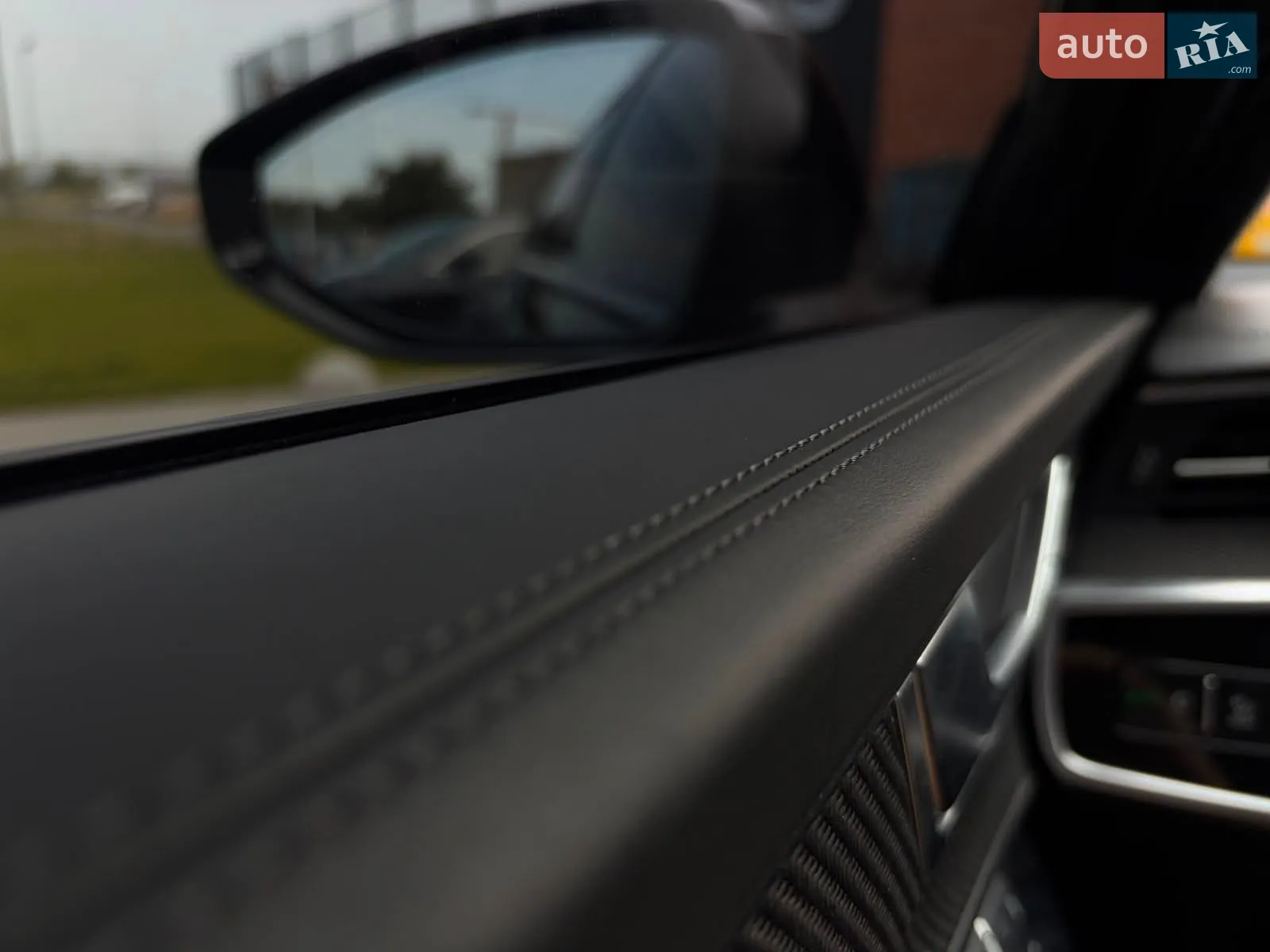 2025 Audi RS6 - мініатюра 21