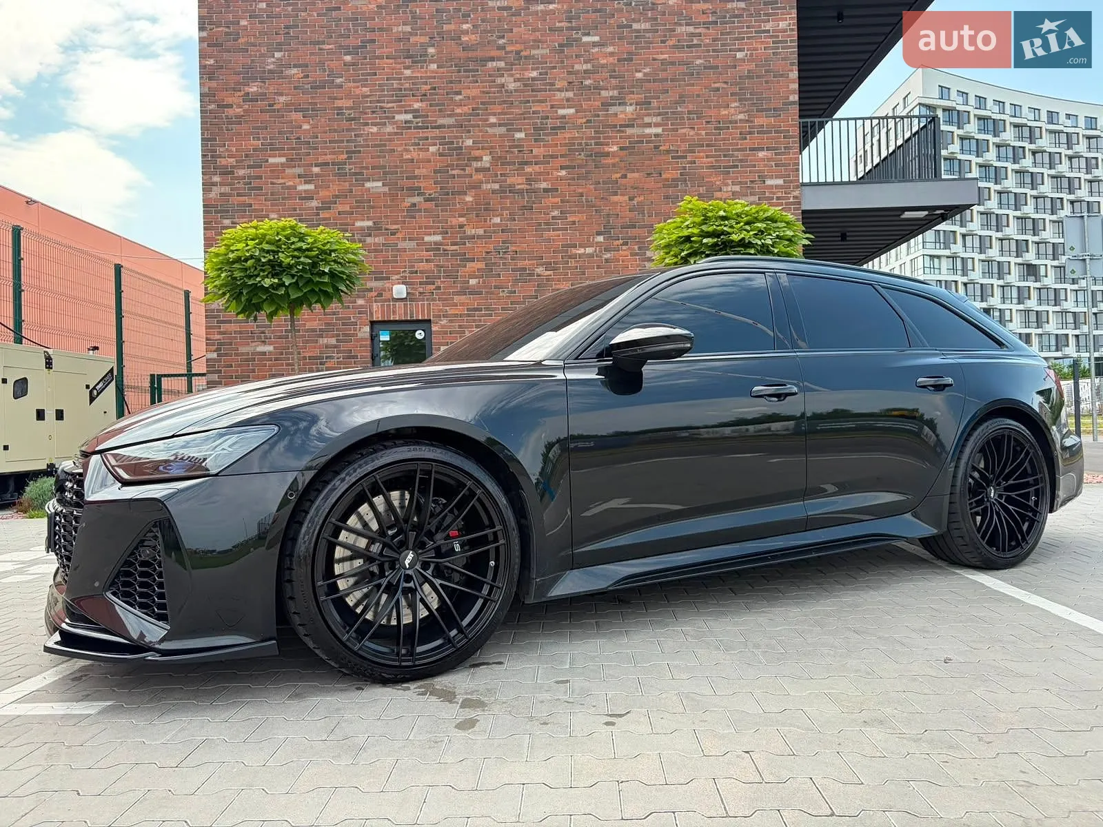 2025 Audi RS6 - мініатюра 76