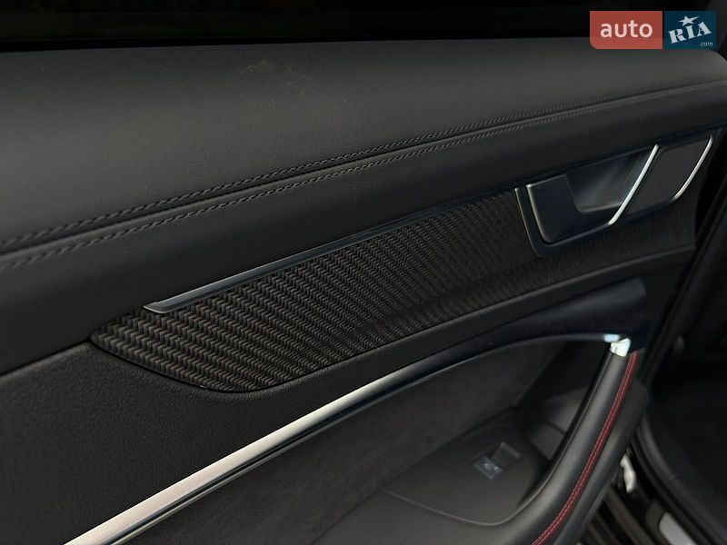 Универсал Audi RS6 2025 в Киеве
