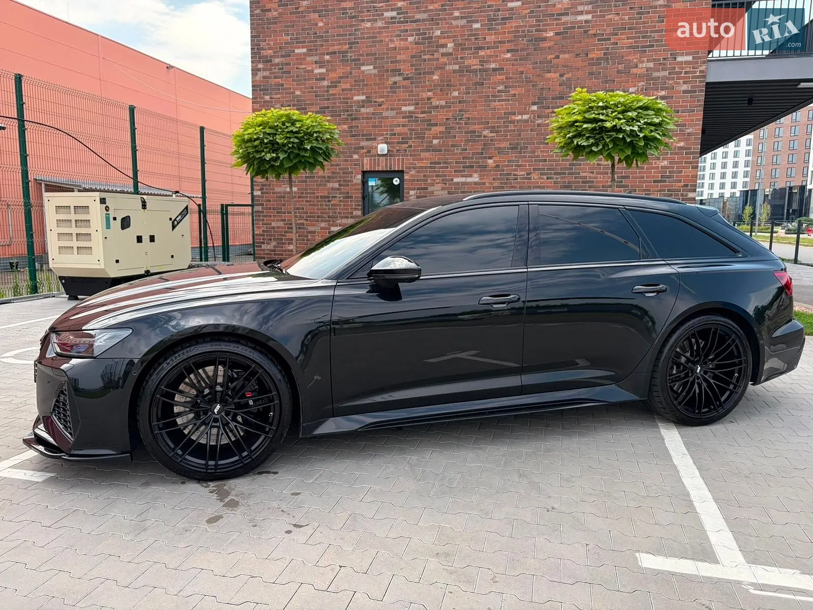 2025 Audi RS6 - мініатюра 127