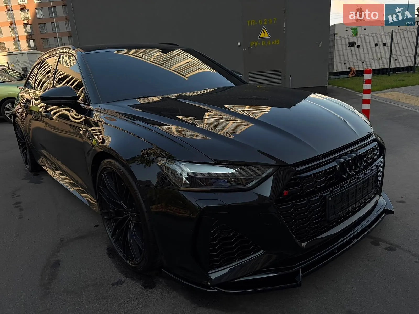 2025 Audi RS6 - мініатюра 136
