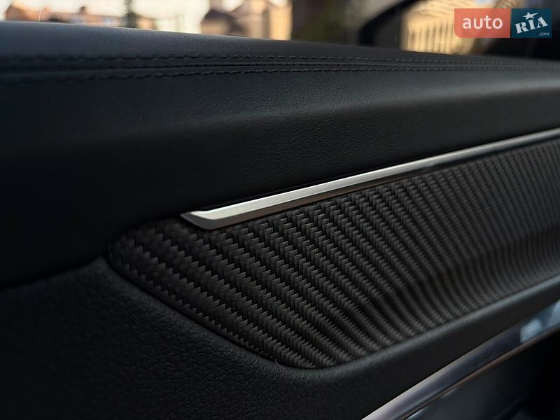 Универсал Audi RS6 2025 в Киеве