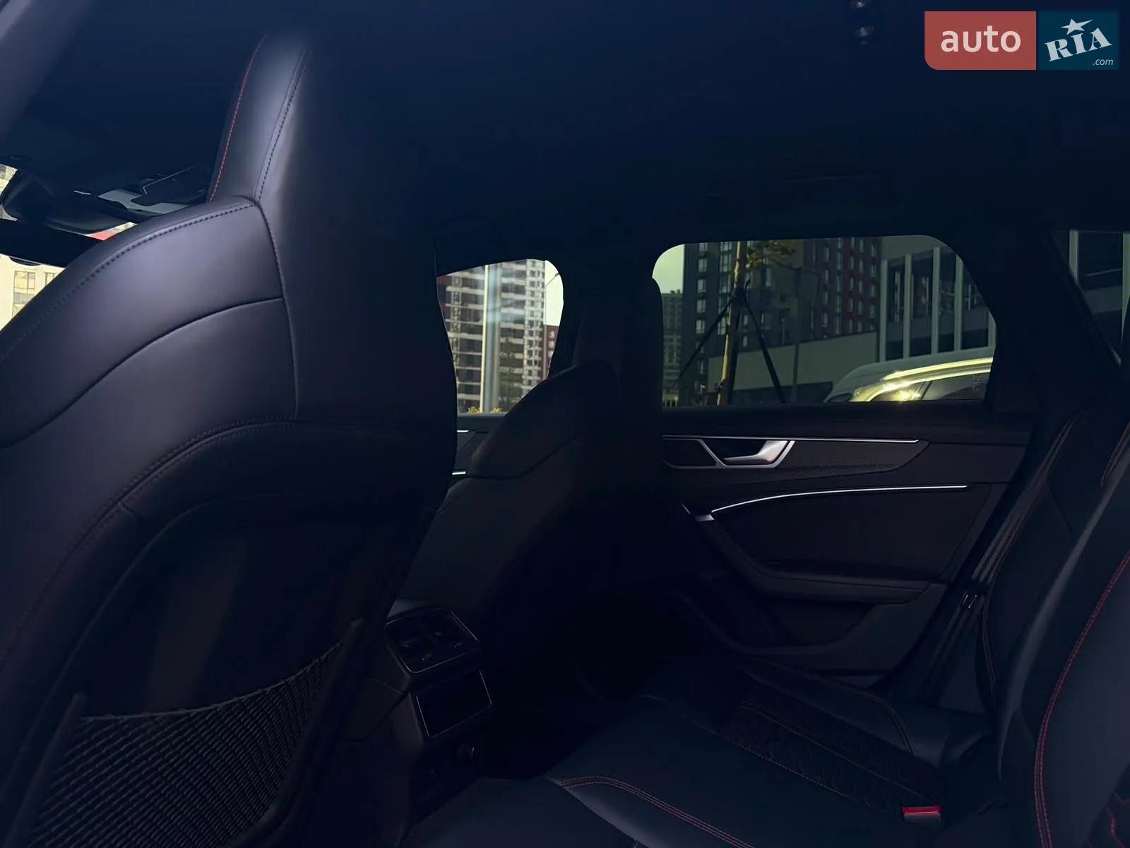 2025 Audi RS6 - мініатюра 144