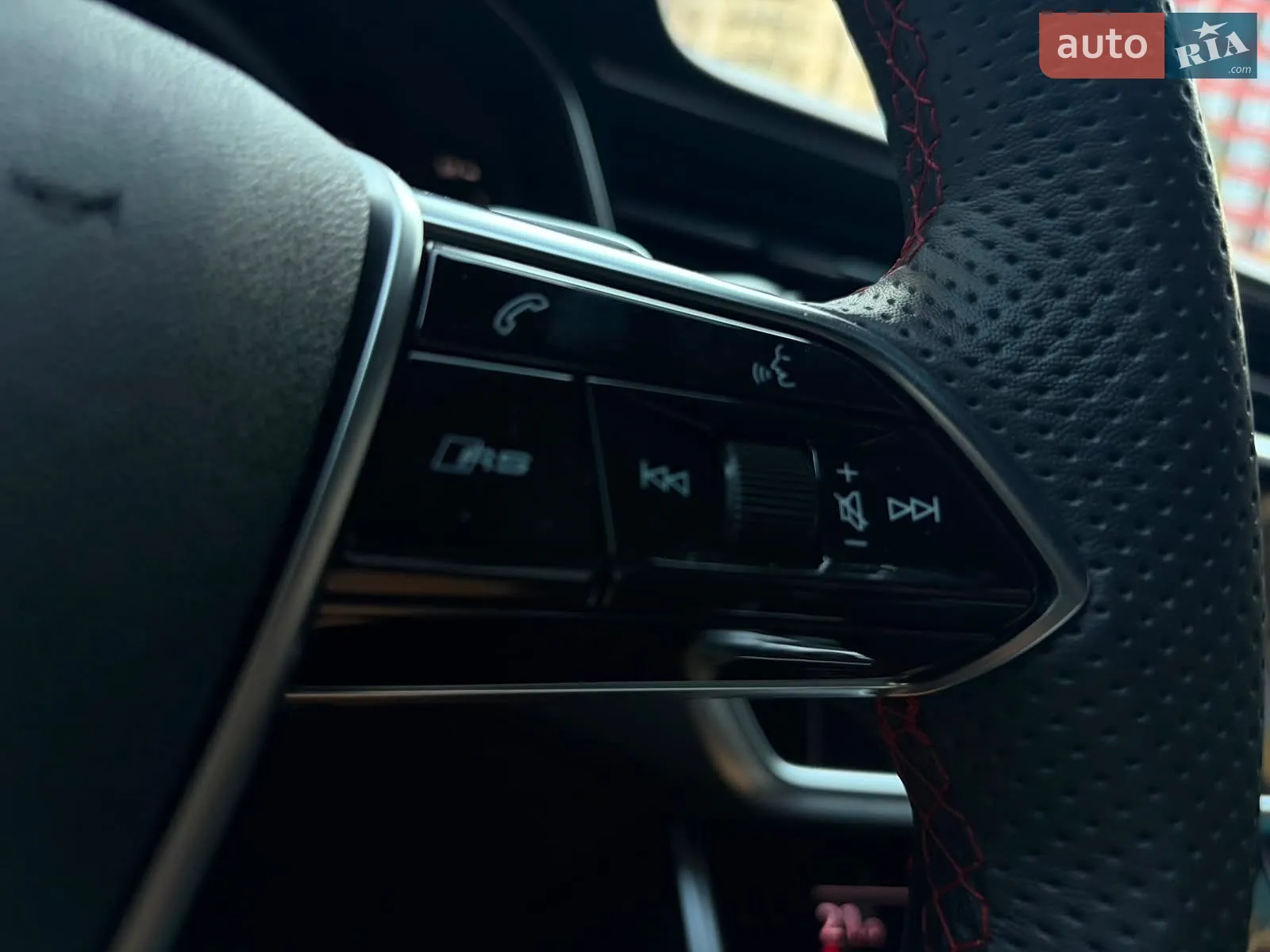 2025 Audi RS6 - мініатюра 145