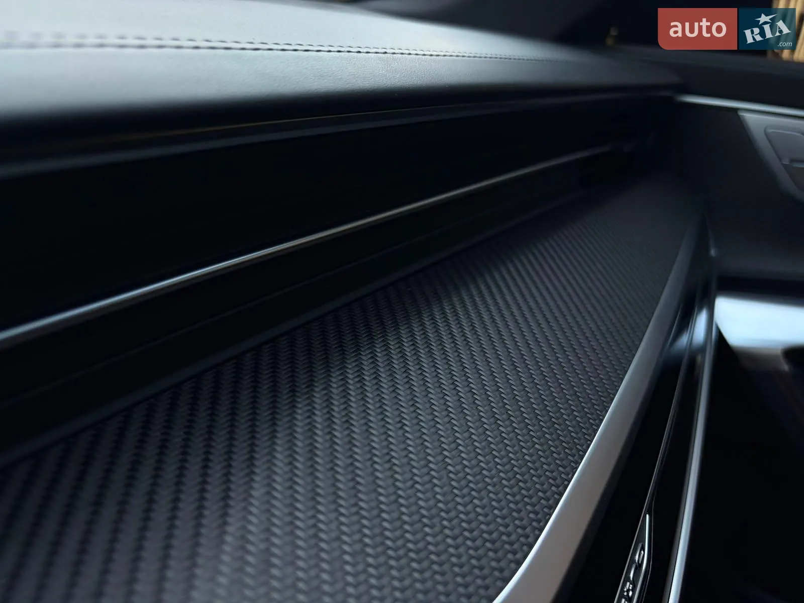 2025 Audi RS6 - мініатюра 184
