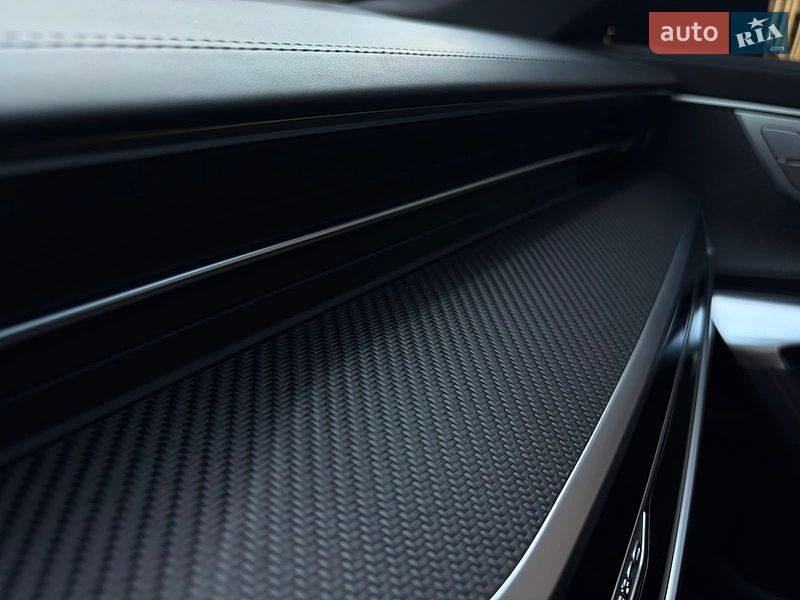Универсал Audi RS6 2025 в Киеве