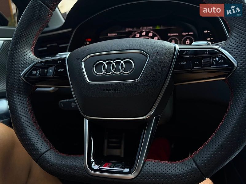 Универсал Audi RS6 2025 в Киеве