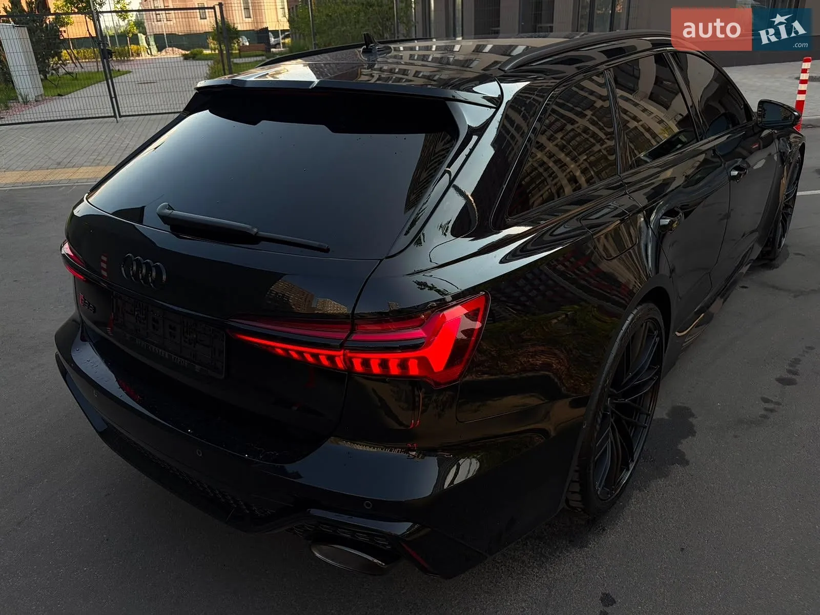 2025 Audi RS6 - мініатюра 192
