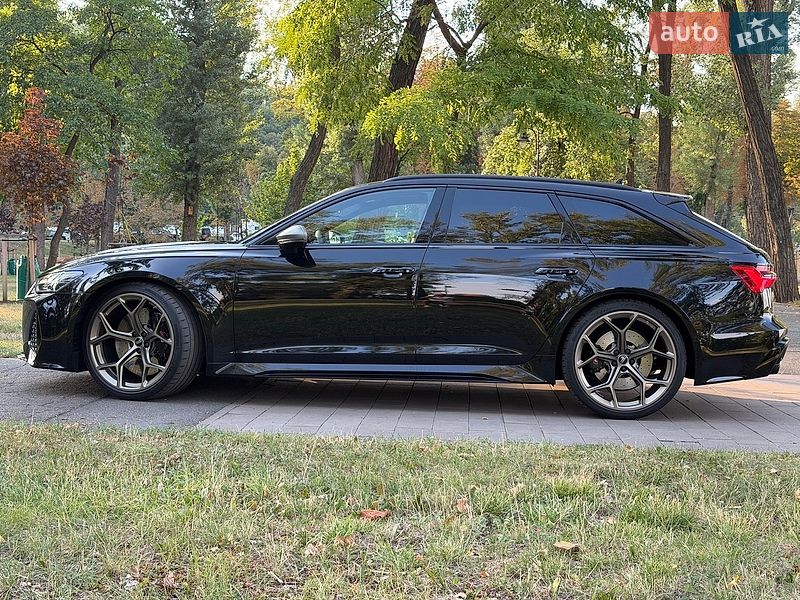 Универсал Audi RS6 2025 в Киеве