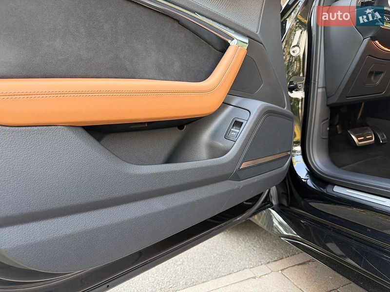 Универсал Audi RS6 2025 в Киеве