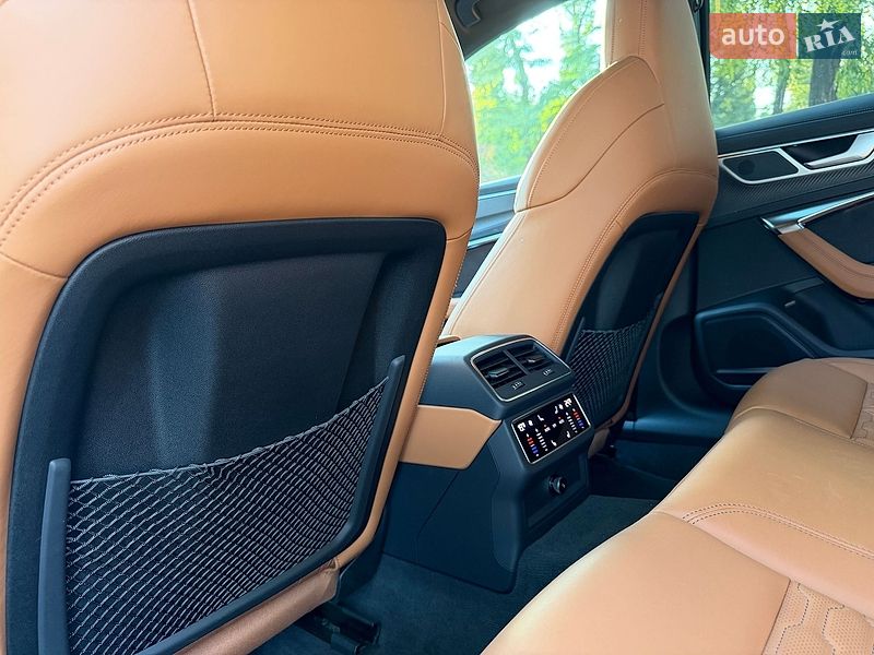 Универсал Audi RS6 2025 в Киеве