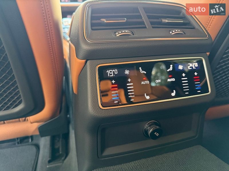 Универсал Audi RS6 2025 в Киеве