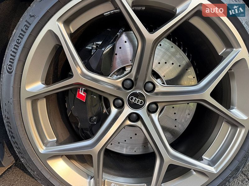 Универсал Audi RS6 2025 в Киеве