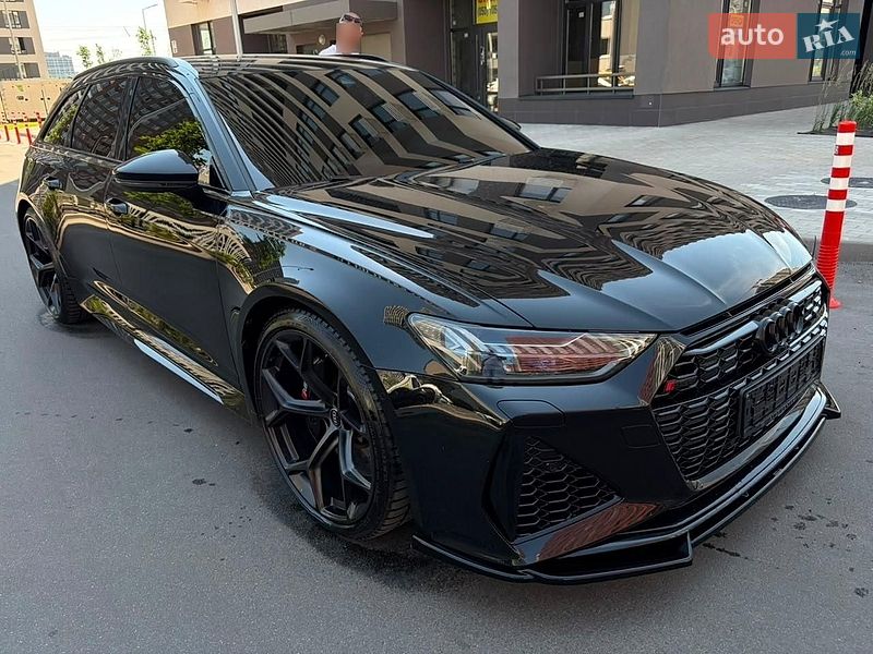 Универсал Audi RS6 2026 в Киеве