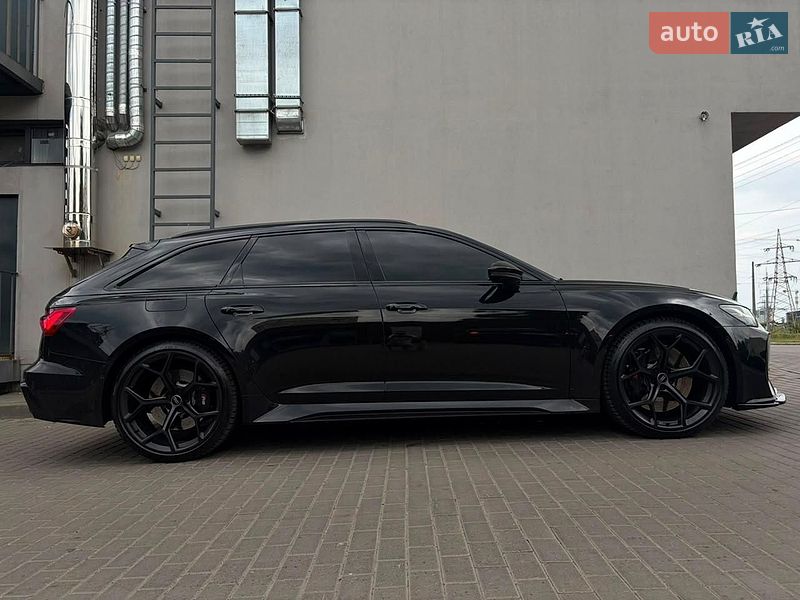 Универсал Audi RS6 2026 в Киеве