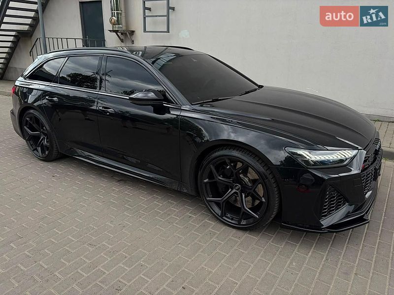 Универсал Audi RS6 2026 в Киеве