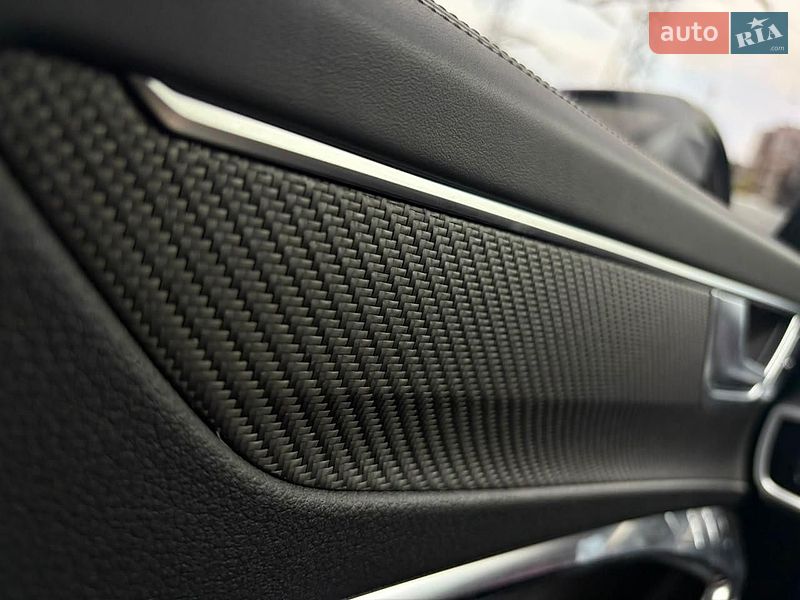 Универсал Audi RS6 2026 в Киеве