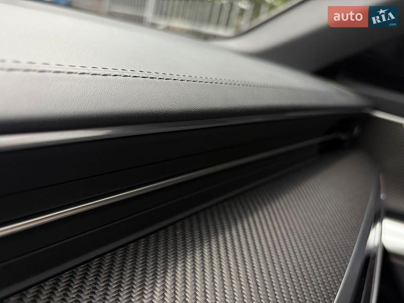 Универсал Audi RS6 2026 в Киеве