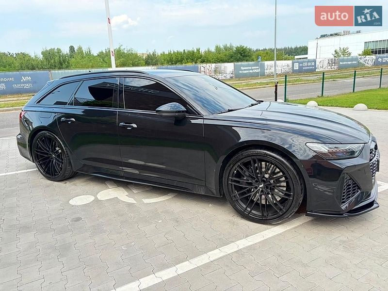 Универсал Audi RS6 2026 в Киеве